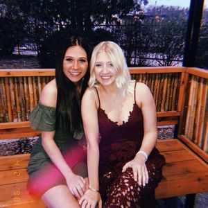 Meet your Posher, Claire